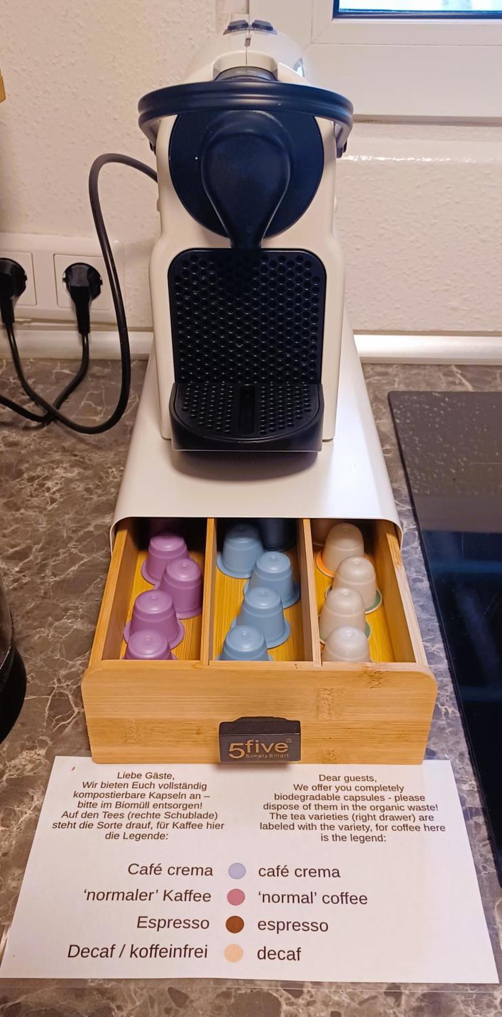 Kleine Galerie Apartment Fuer 3 Mit Kueche Kamin Netflix Parken Und Hofladen Steinhofel Bagian luar foto