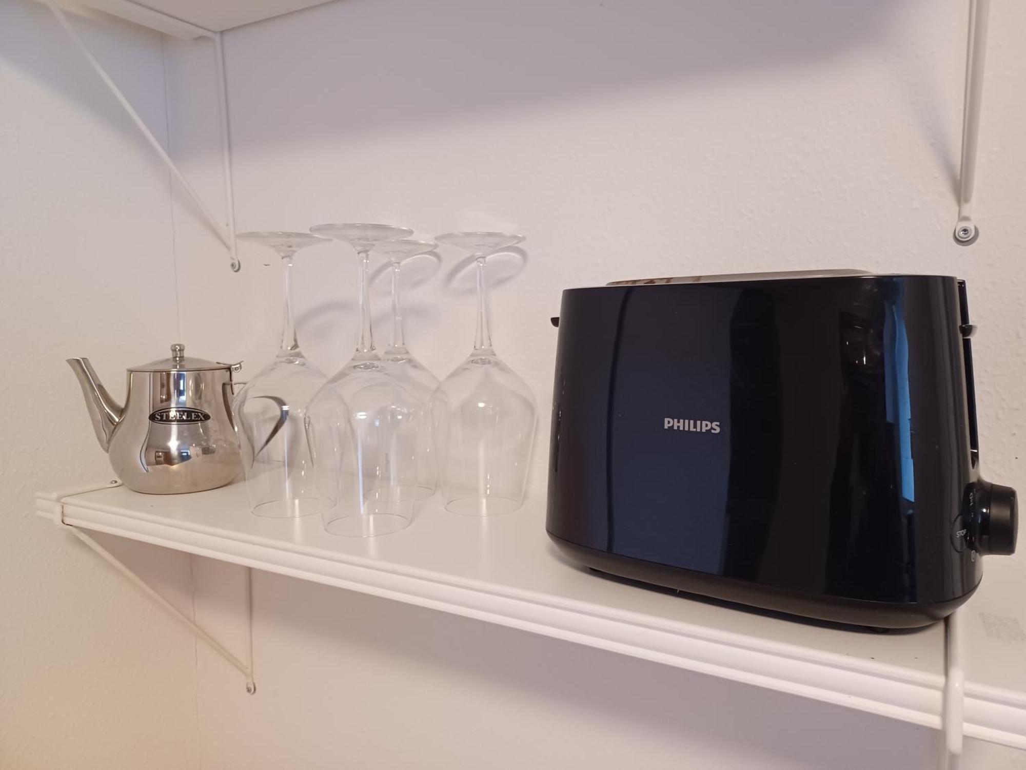 Kleine Galerie Apartment Fuer 3 Mit Kueche Kamin Netflix Parken Und Hofladen Steinhofel Bagian luar foto